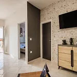 Villatota Apartman *