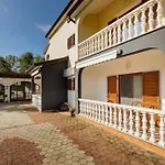 Apartment Villatota Umag